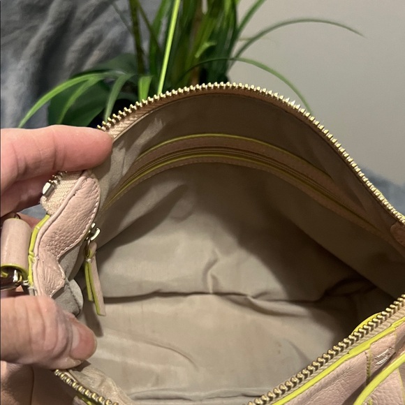 Cole Haan Light Peach Crossbody /Shoulder Bag EUC Retail $145 - Picture 9 of 10